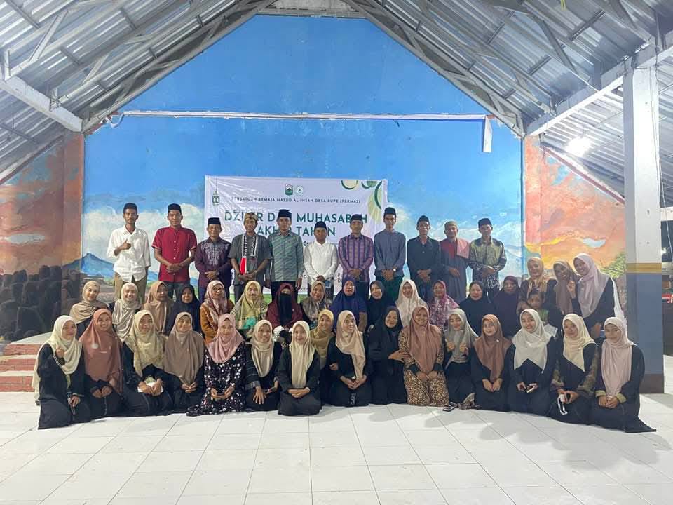 foto bersama kegiatan remaja masjid